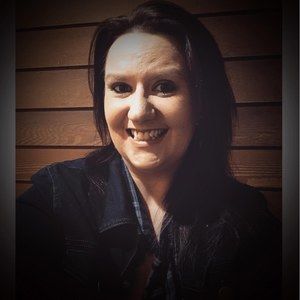 Meet your Posher, Dee